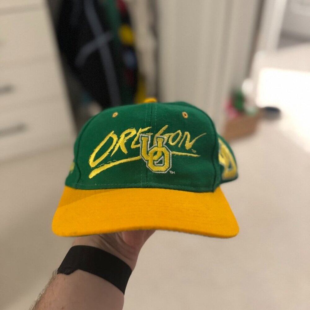*RARE & VINTAGE* University of Oregon Ducks Snapback / Hat Signatures Sportswear